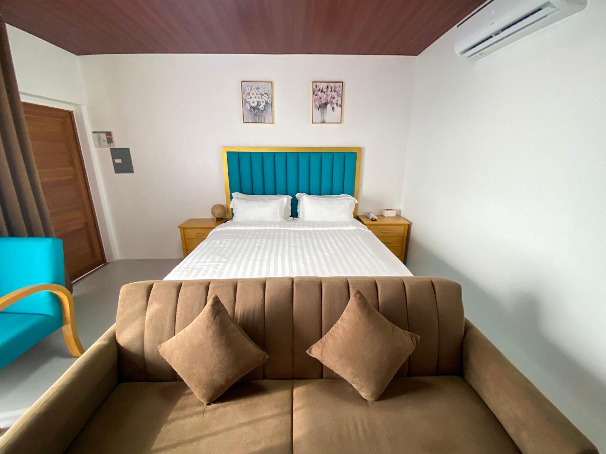 Q Beach Resort Cabangan エクステリア 写真
