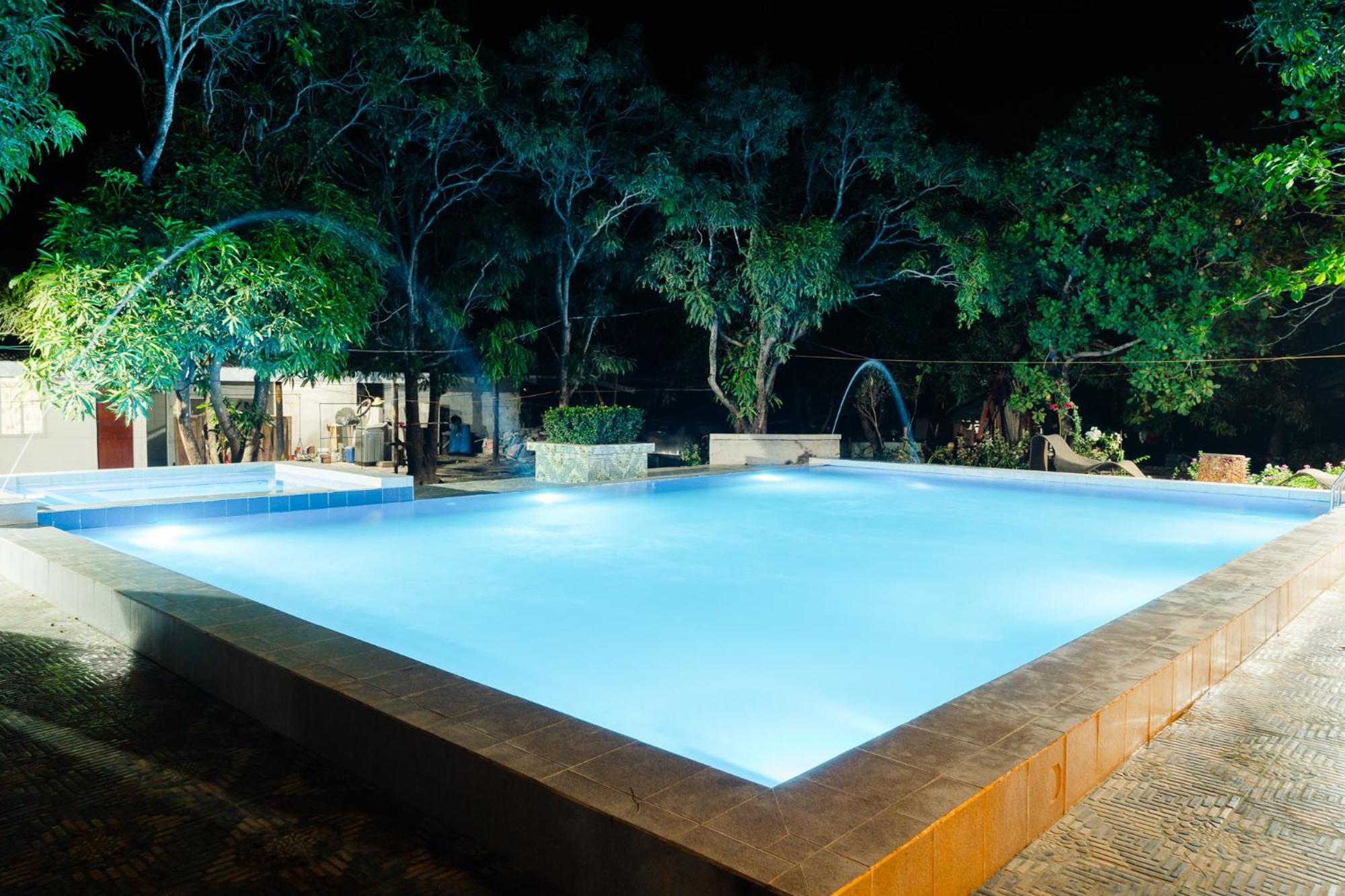 Q Beach Resort Cabangan エクステリア 写真